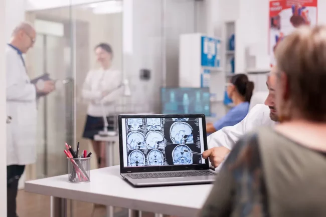 When to Consult a Neurosurgeon